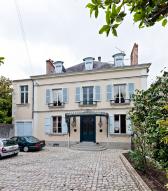 Maison, 49 place du Gast, Laval