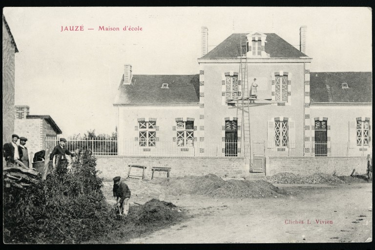 Mairie-école, actuellement mairie