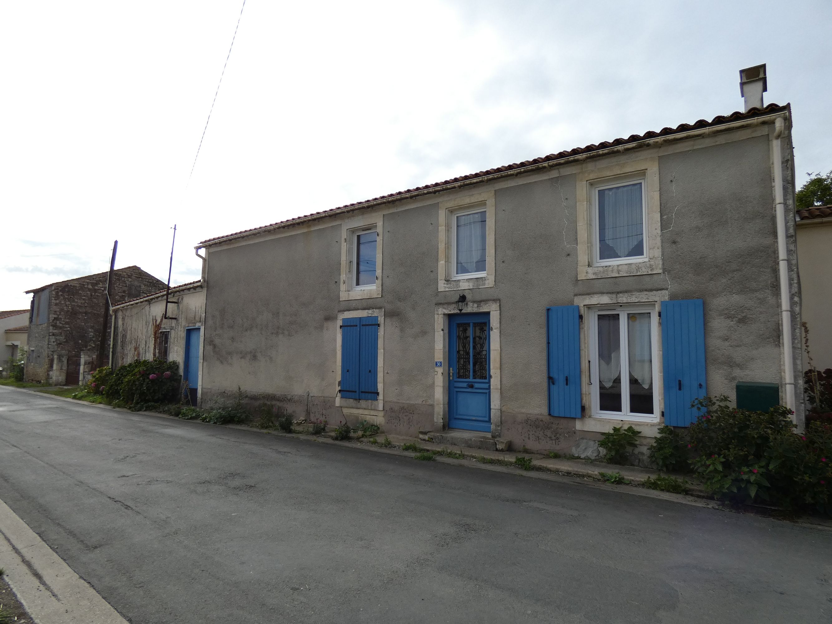 Ferme, actuellement maison, 30 la Barbée