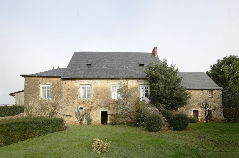 Manoir, actuellement ferme - l'Epine, Saulges