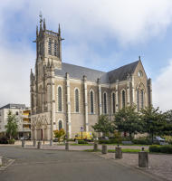 Église paroissiale Saint-Pierre de Changé