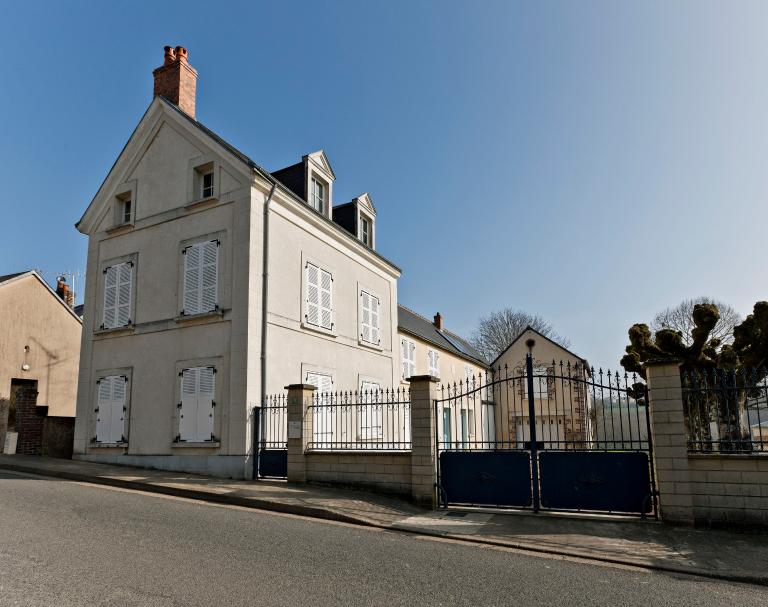 Présentation du village de Thoiré-sur-Dinan