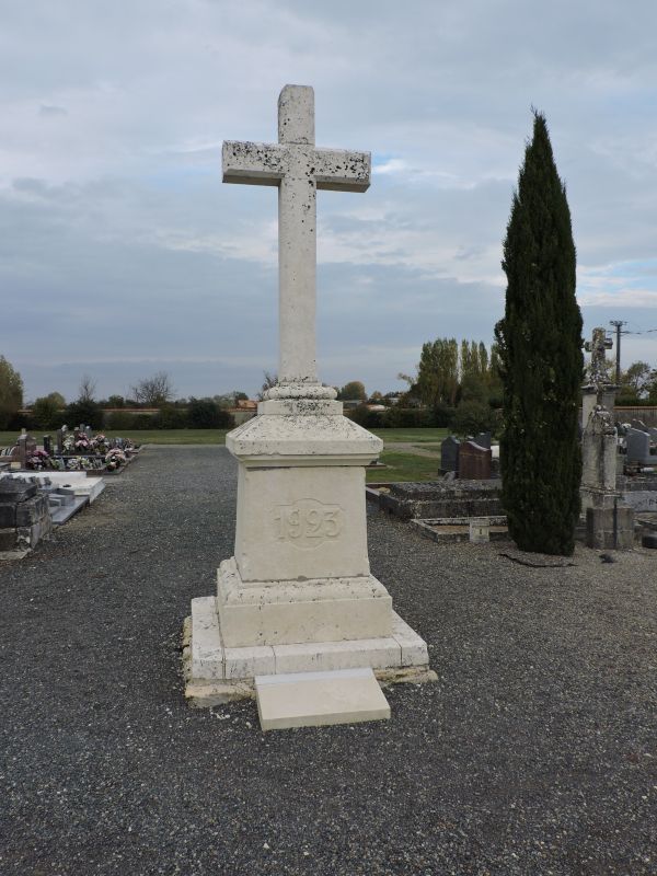 Croix de cimetière