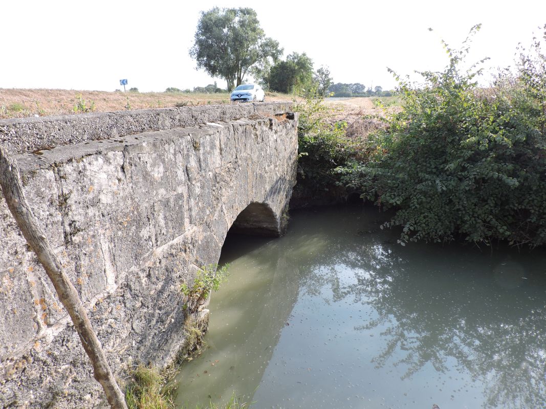 Pont ; le Petit Thairé, route D938 ter