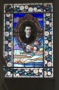 Ensemble de 5 verrières : portraits des défunts (baies 0 à 4) - chapelle funéraire de la famille Robert-Glétron