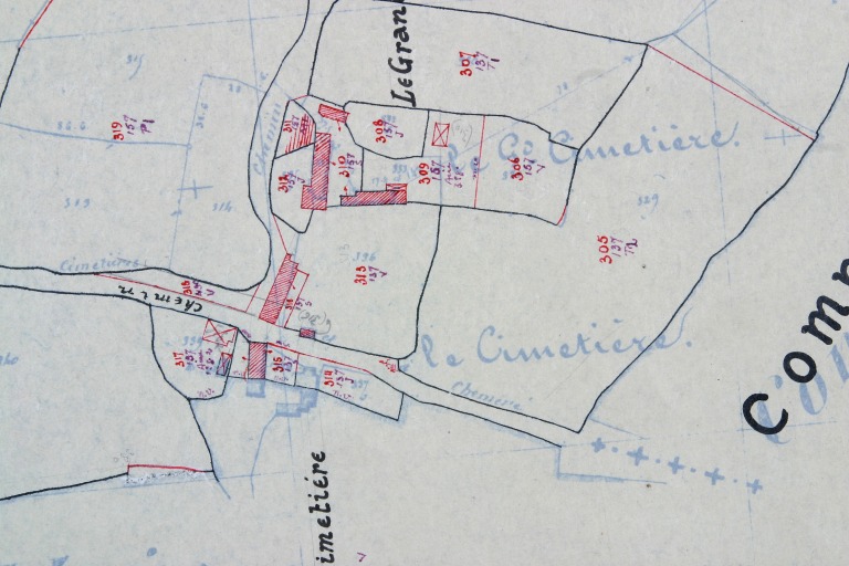 Ferme, actuellement maisons - le Cimetière, Saint-Jean-sur-Erve