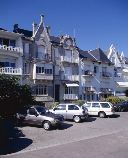 Maison dite villa balnéaire Viviane, 8 esplanade Lucien-Barrière