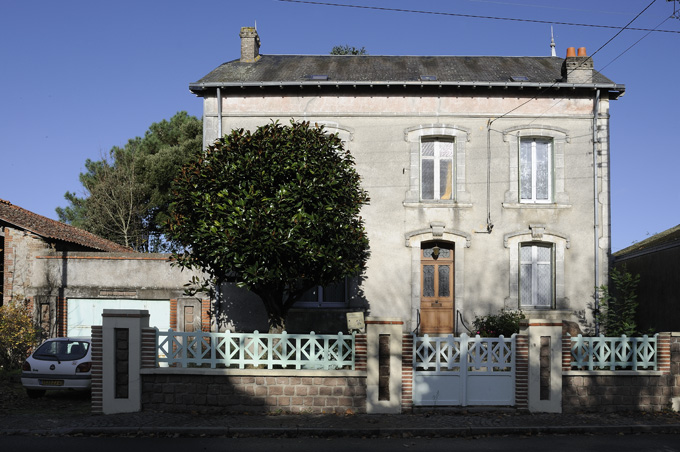 Maison de l'industriel Joseph Chéné fils, directeur de l'Usine Durand-Chéné, 16 rue du Calvaire, Saint-André-de-la-Marche