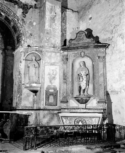 Ensemble de l'arc triomphal de l'ancienne église Notre-Dame à Chemillé-Melay : Assomption