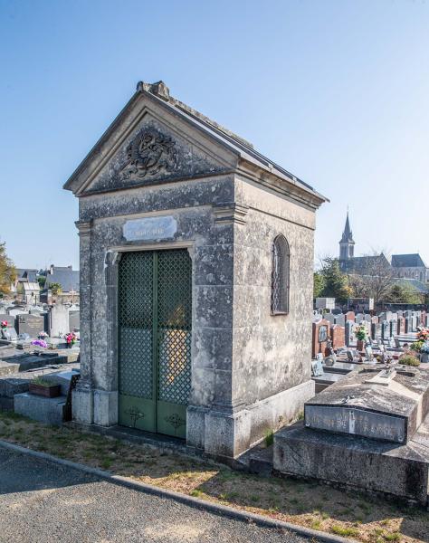 Le cimetière de Saint-Pavin-des-Champs