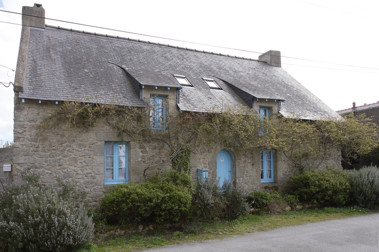 Rangée de maisons, 1 rue du Rocher