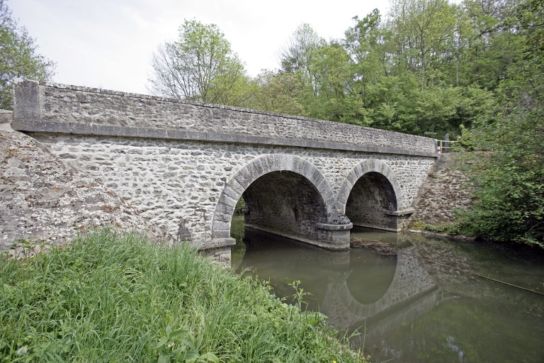 Pont - le Pont-du-Gué, Saulges