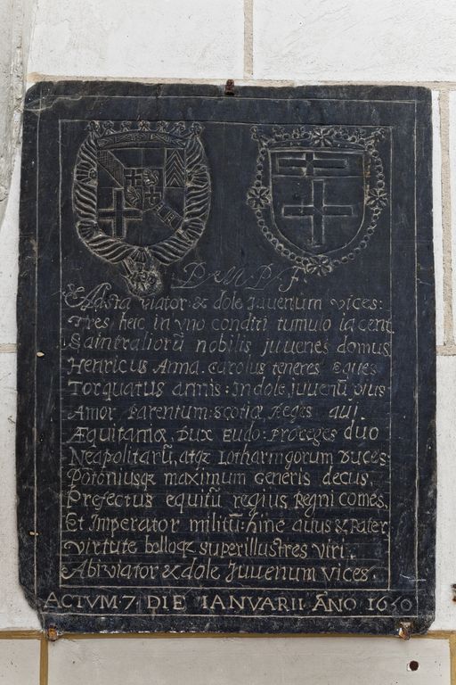 Plaque funéraire de Henri, Anne et Charles Xaintrailles