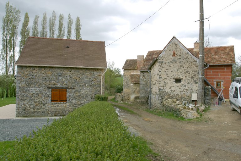 Écart, puis ferme, actuellement maison - Deux-Fours, Saint-Jean-sur-Erve