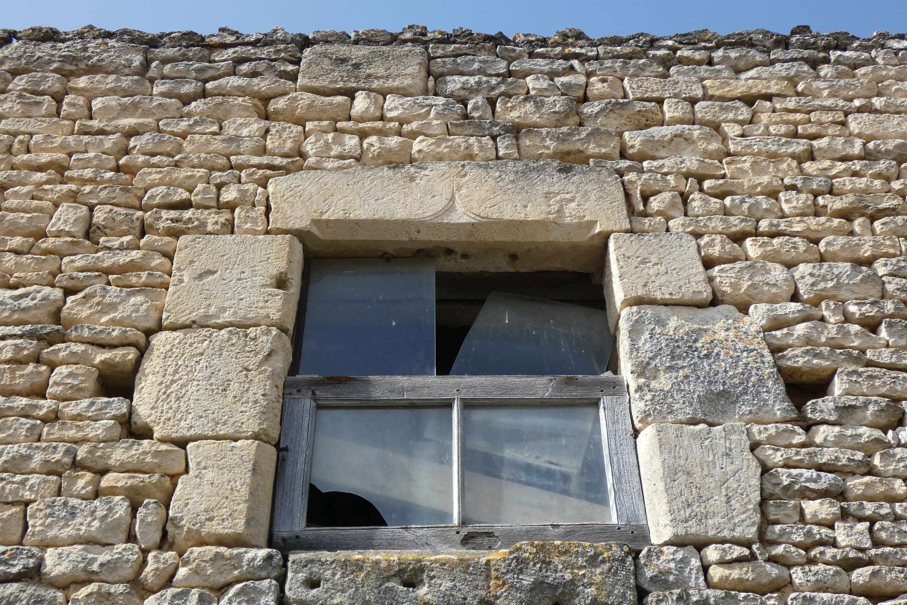 Maisons puis étables (2), rue du Cassis