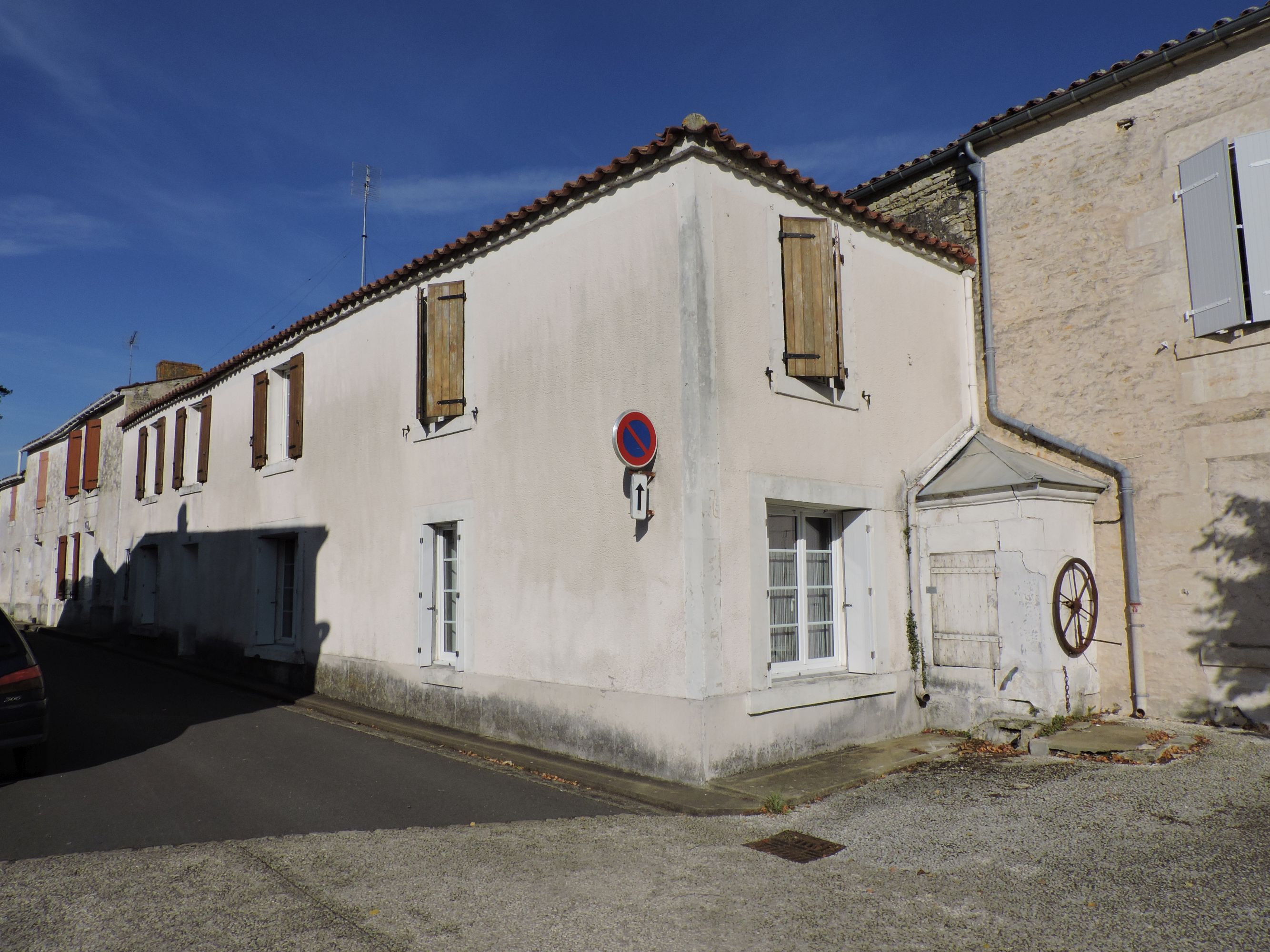 Café de la Croix blanche, actuellement maison