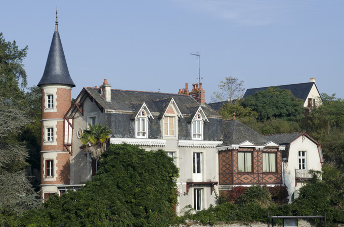 Maison de villégiature dite château de la Perrière puis chalet Bideau, 2 route d'Epiré