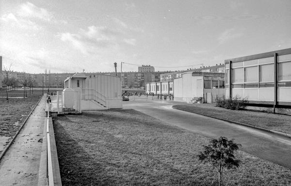 Equipements scolaires, sociaux, religieux du quartier Ronceray-Glonnières