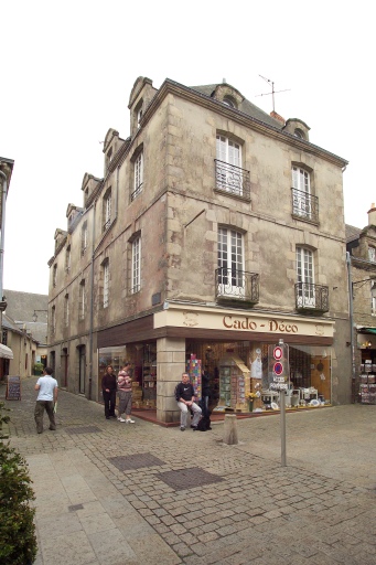 Hôtel Rouaud de la Villemartin, 30 rue Saint-Michel, 2 bis rue de la Juiverie