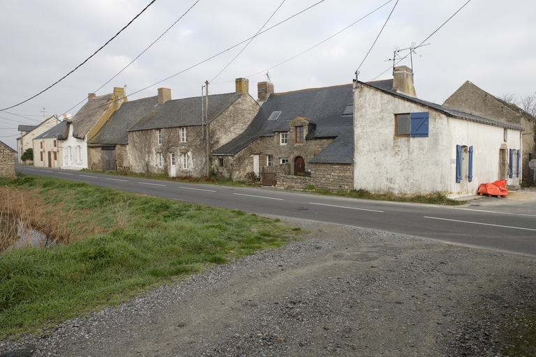 Rangée de maisons, 10, 12, 14, 16, 18 route des Marais