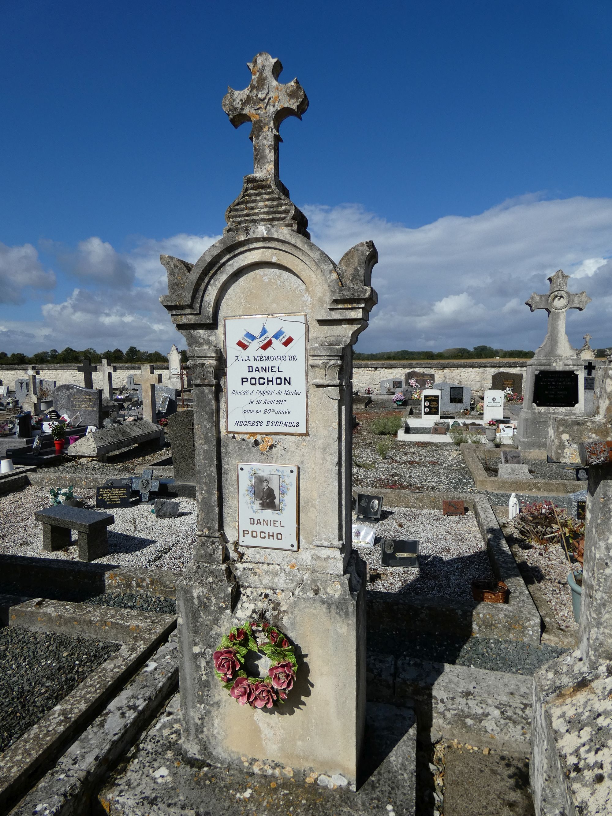 Tombeau de la famille Pochon, dont un soldat de la guerre 1914-1918