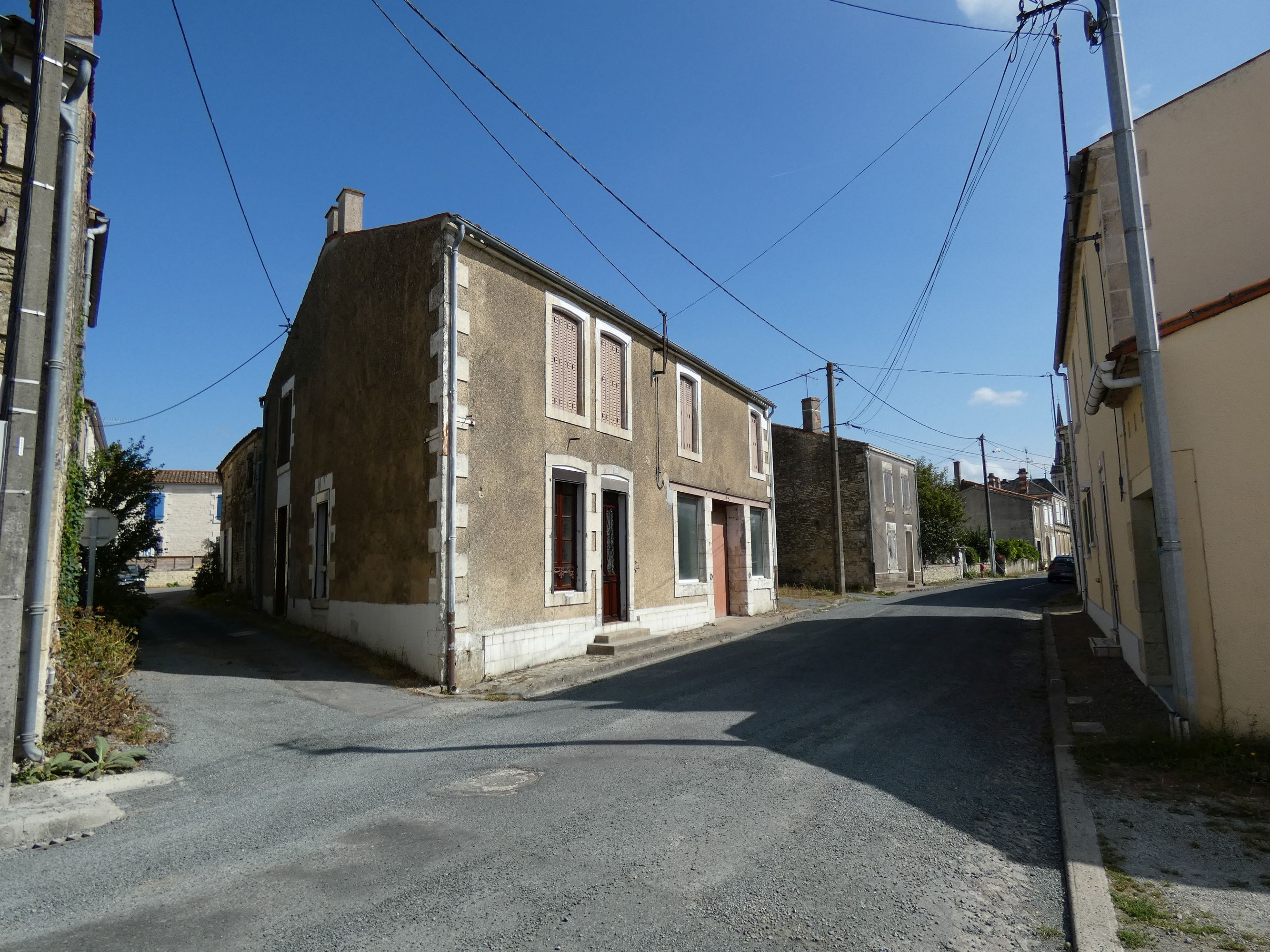 Magasin de commerce, actuellement maison, 30 rue de la Garnauderie