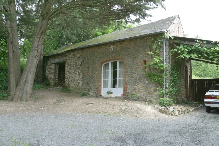 Presbytère, actuellement maison - 2 rue Creuse, Saint-Jean-sur-Erve