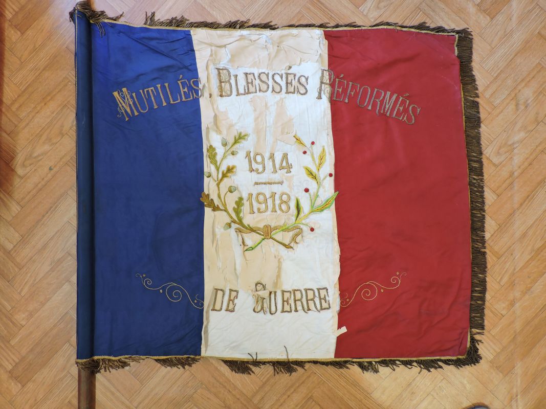 Drapeau des Mutilés, Blessés et Réformés de guerre 1914-1918 de Vix