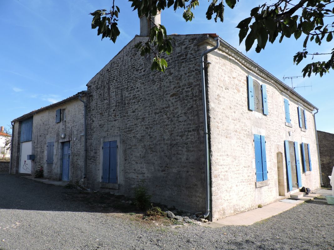 Ferme, actuellement maison ; la Chaignée, 8 rue des Diligences