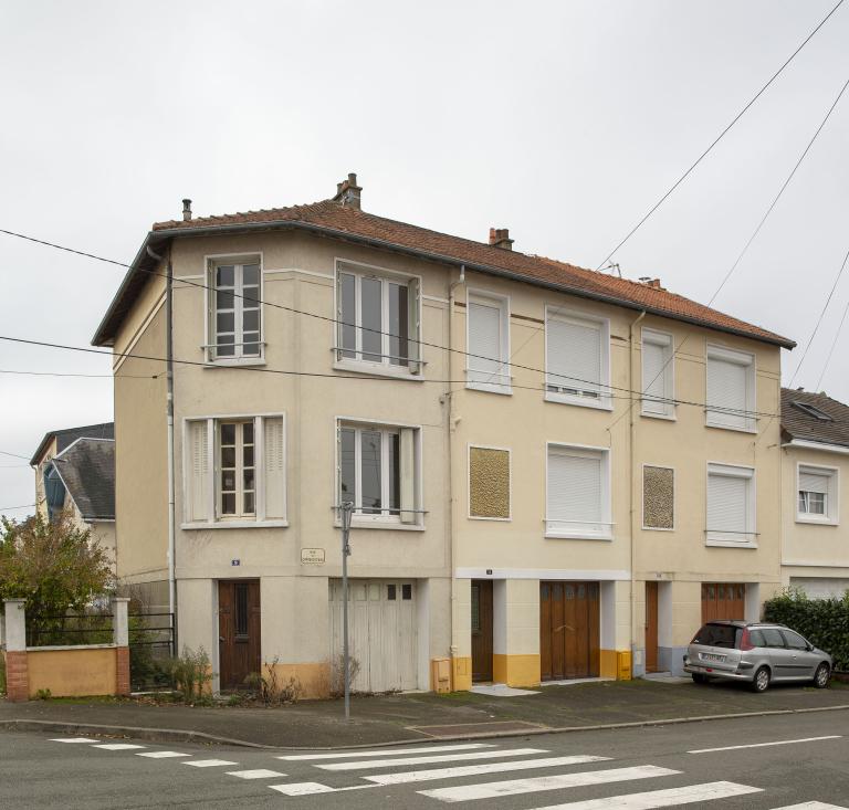 Vue des immeubles rue du Maroc.