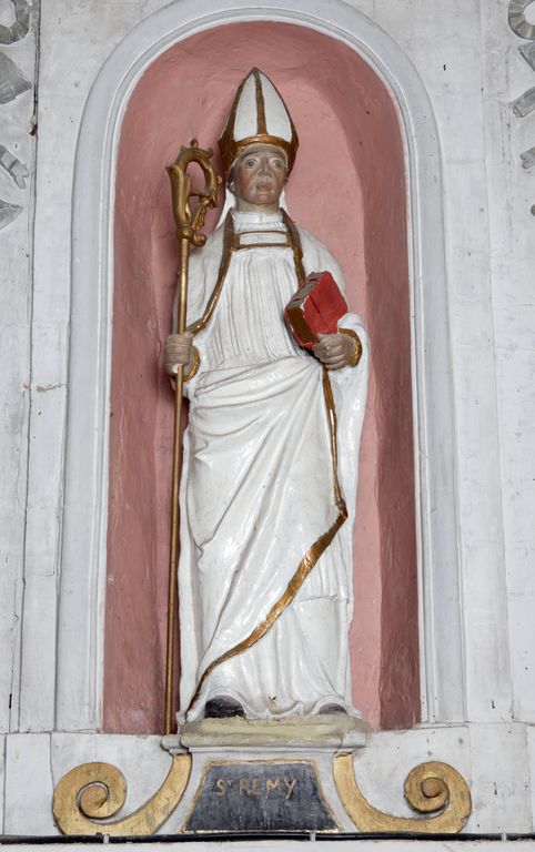 Statue : saint Rémi - Église paroissiale Saint-Léger, Saint-Léger