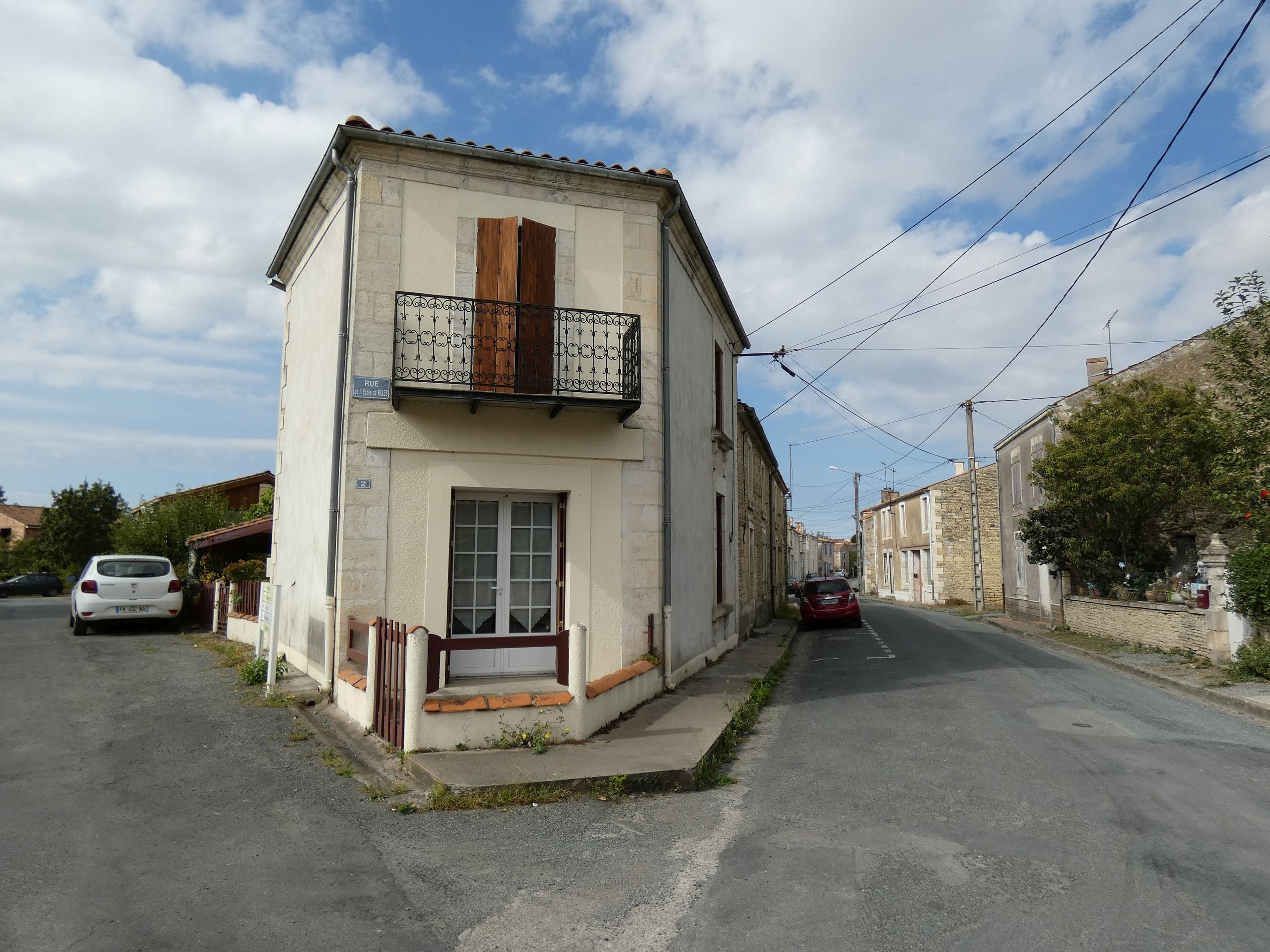 Epicerie, actuellement maison, 2 rue de l'Ecole des filles