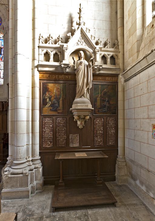 Monument aux morts, église paroissiale Saint-Martin de Saint-Martin-du-Bois