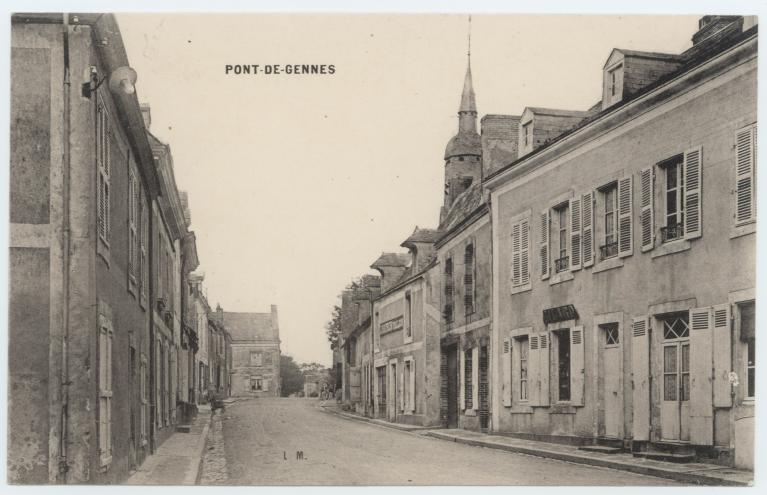 Bourg de Montfort-le-Gesnois : ancien bourg de Pont-de-Gennes