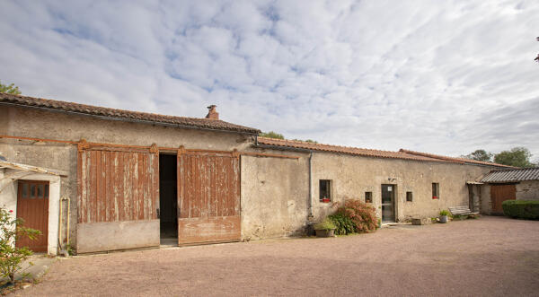 Ferme puis chai, établissements Libeau, actuellement maison