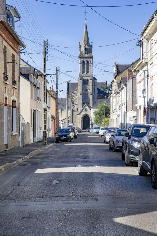 Les équipements publics, administratifs, scolaires, de loisir, etc du quartier de Saint-Pavin-des-Champs