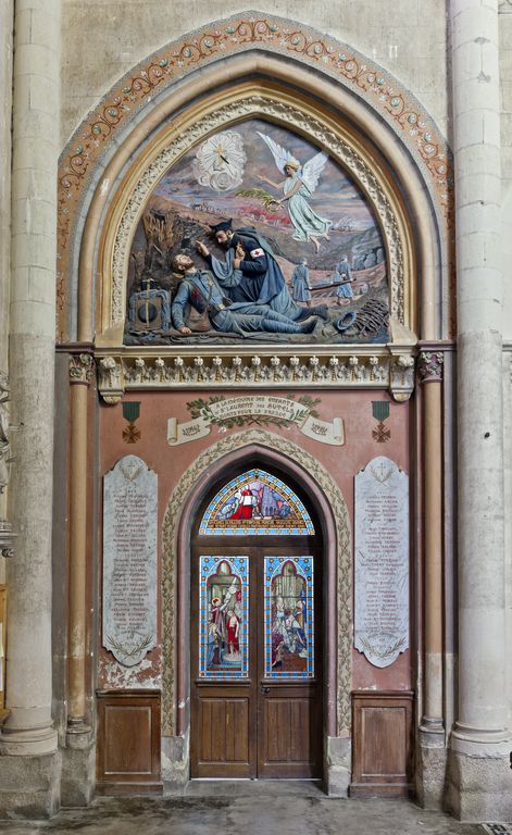 Monument aux morts, église paroissiale Saint-Laurent de Saint-Laurent-des-Autels