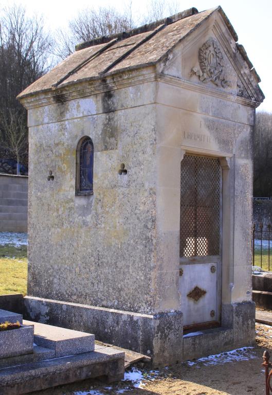 Cimetière à Saint-Pierre-du-Lorouër