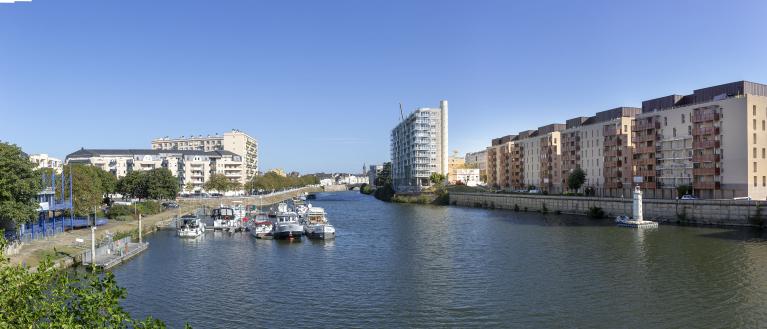 Le port du Mans