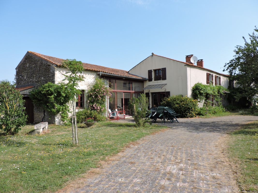 Ferme, actuellement maison ; le Pont aux chèvres, 32 rue du Pont-aux-chèvres