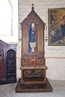 Monument aux morts, église paroissiale Saint-Jean-Baptiste de Saint-Jean-sur-Mayenne