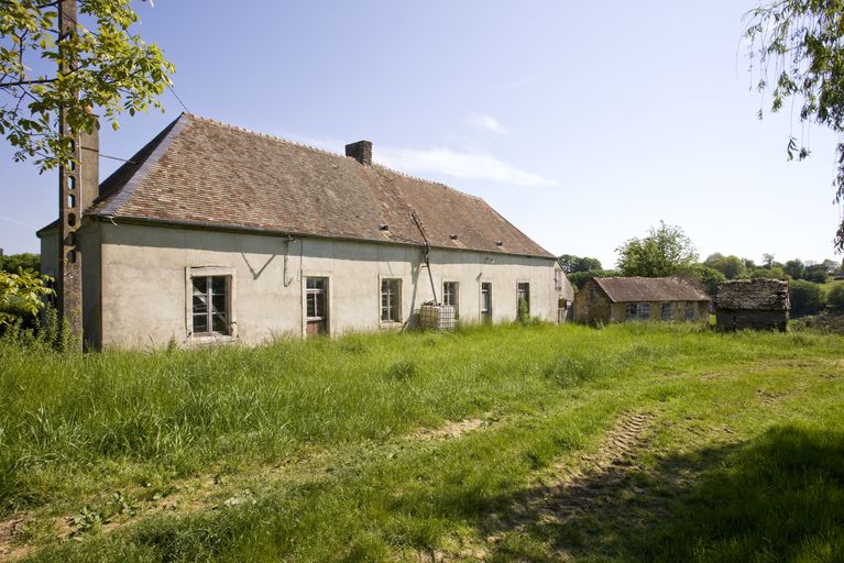 Briosne-lès-Sables, présentation de la commune