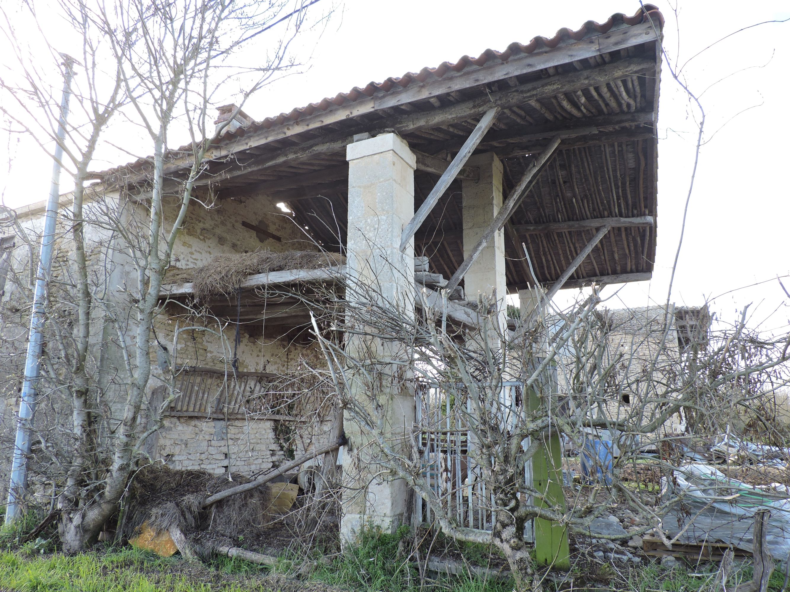 Ferme, actuellement maison ; Bazoin, 11 chemin de Bazoin