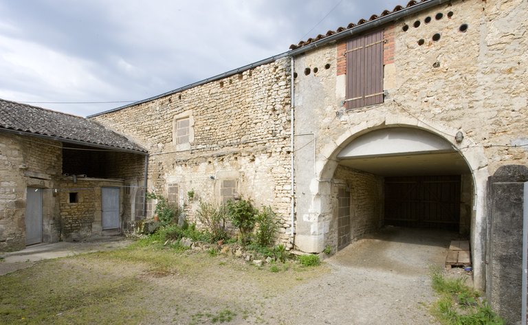 Hôtel Mauras d'Hervy, 1-5 rue de l'Ancienne-Comédie ; 13-17 rue Georges-Clemenceau