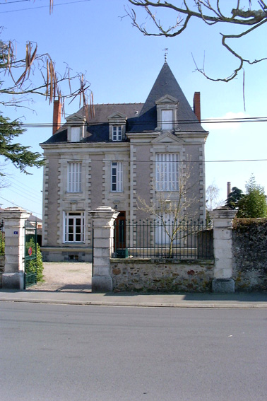 Maison de maître, 1 place Robert-le-Fort