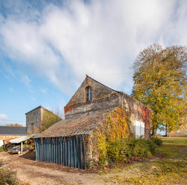 Manoir (vestiges), puis demeure dite château