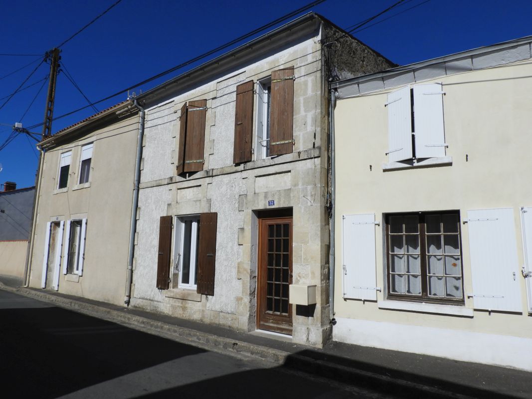 Maisons, fermes : l'habitat à L'Île-d'Elle