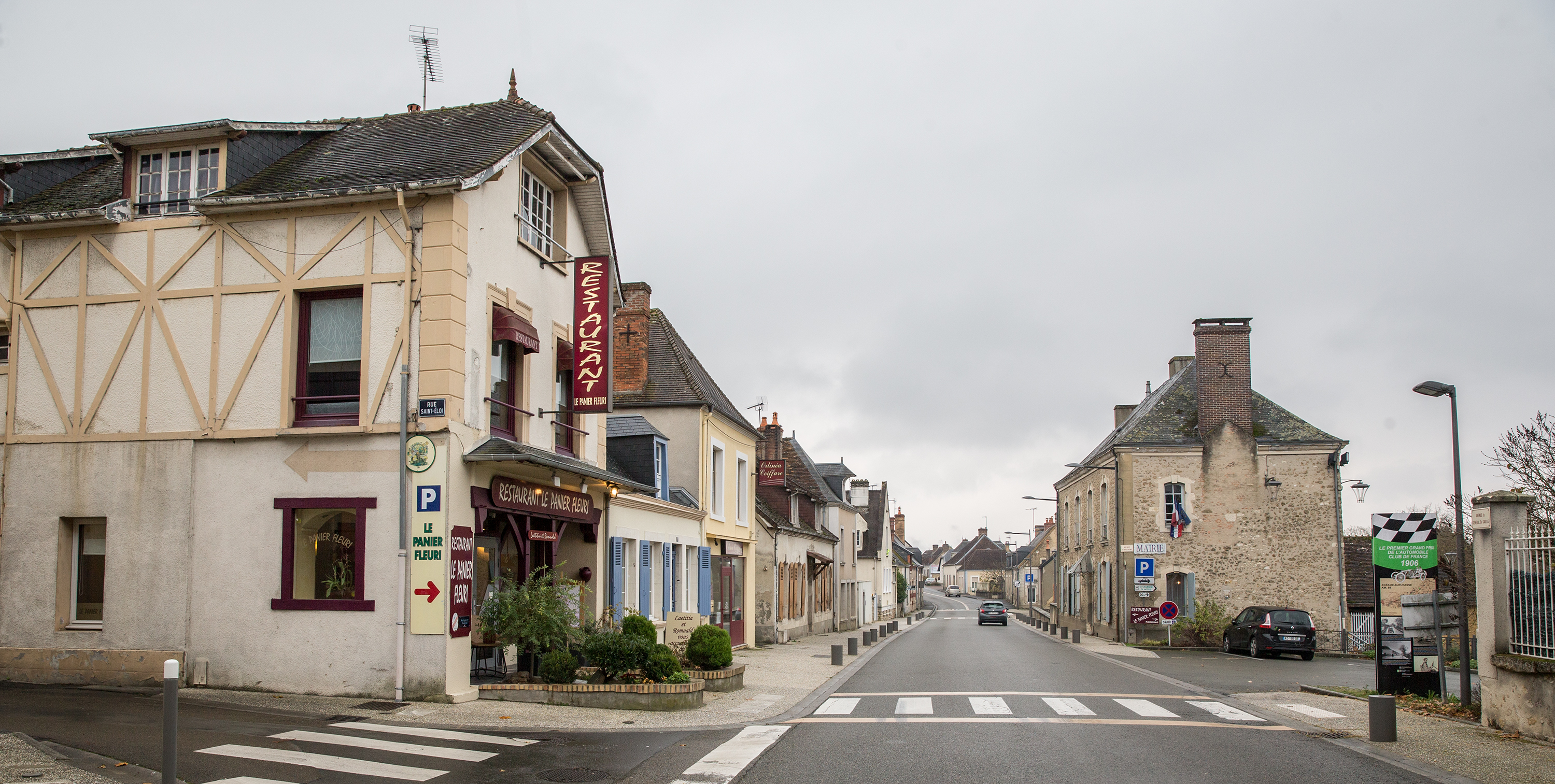 Sceaux-sur-Huisne : présentation du bourg