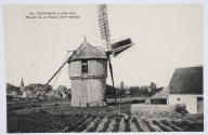Moulin de la Place, 3e moulin (détruit). Vue depuis le nord. Photographie, carte postale, [s. n.], [1er quart XXe siècle].