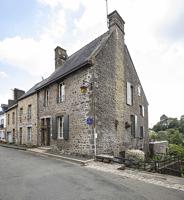 Ensemble de maisons, 16-18 et 20 rue du Château, anciennement conciergerie et grenier à sel